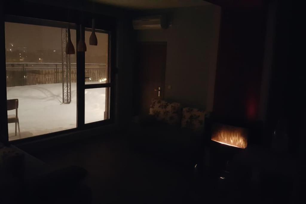 Unique Studio- Great Balcony And View! Parking Possibility! Veliko Tŭrnovo Exterior photo
