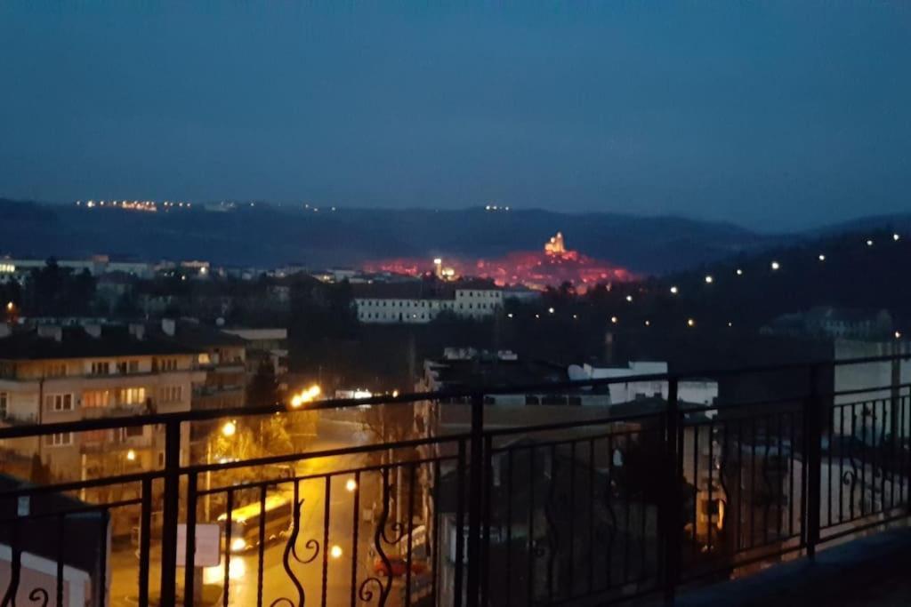 Unique Studio- Great Balcony And View! Parking Possibility! Veliko Tŭrnovo Exterior photo