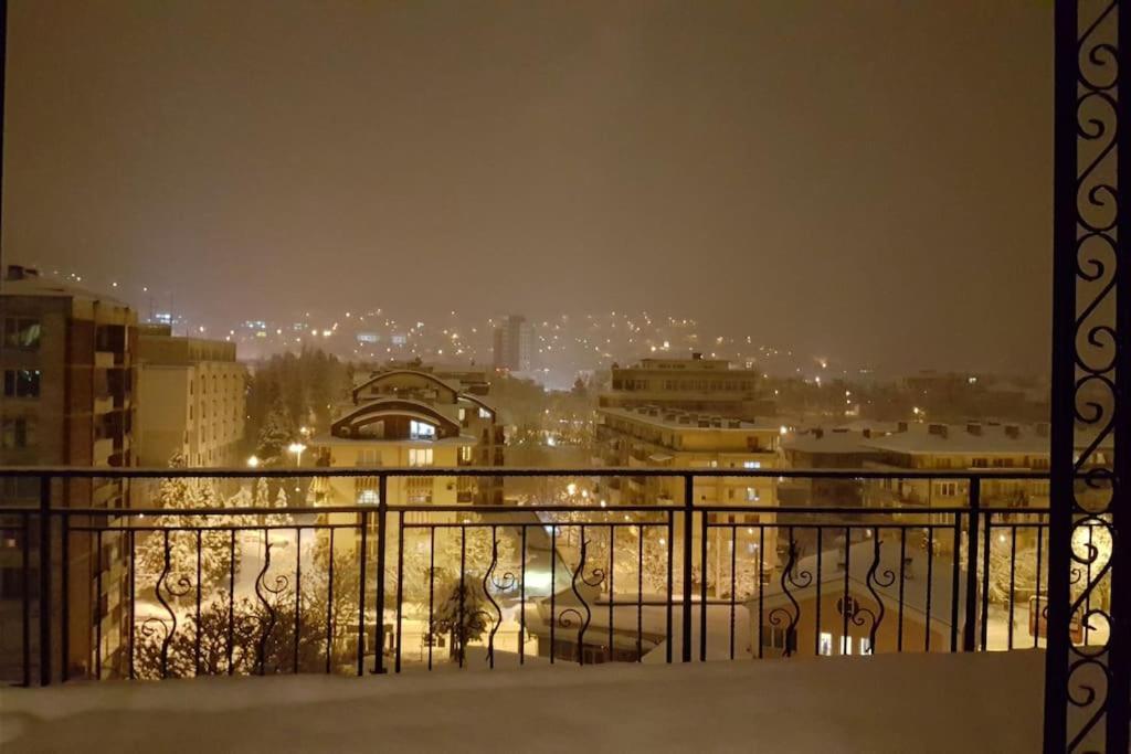 Unique Studio- Great Balcony And View! Parking Possibility! Veliko Tŭrnovo Exterior photo