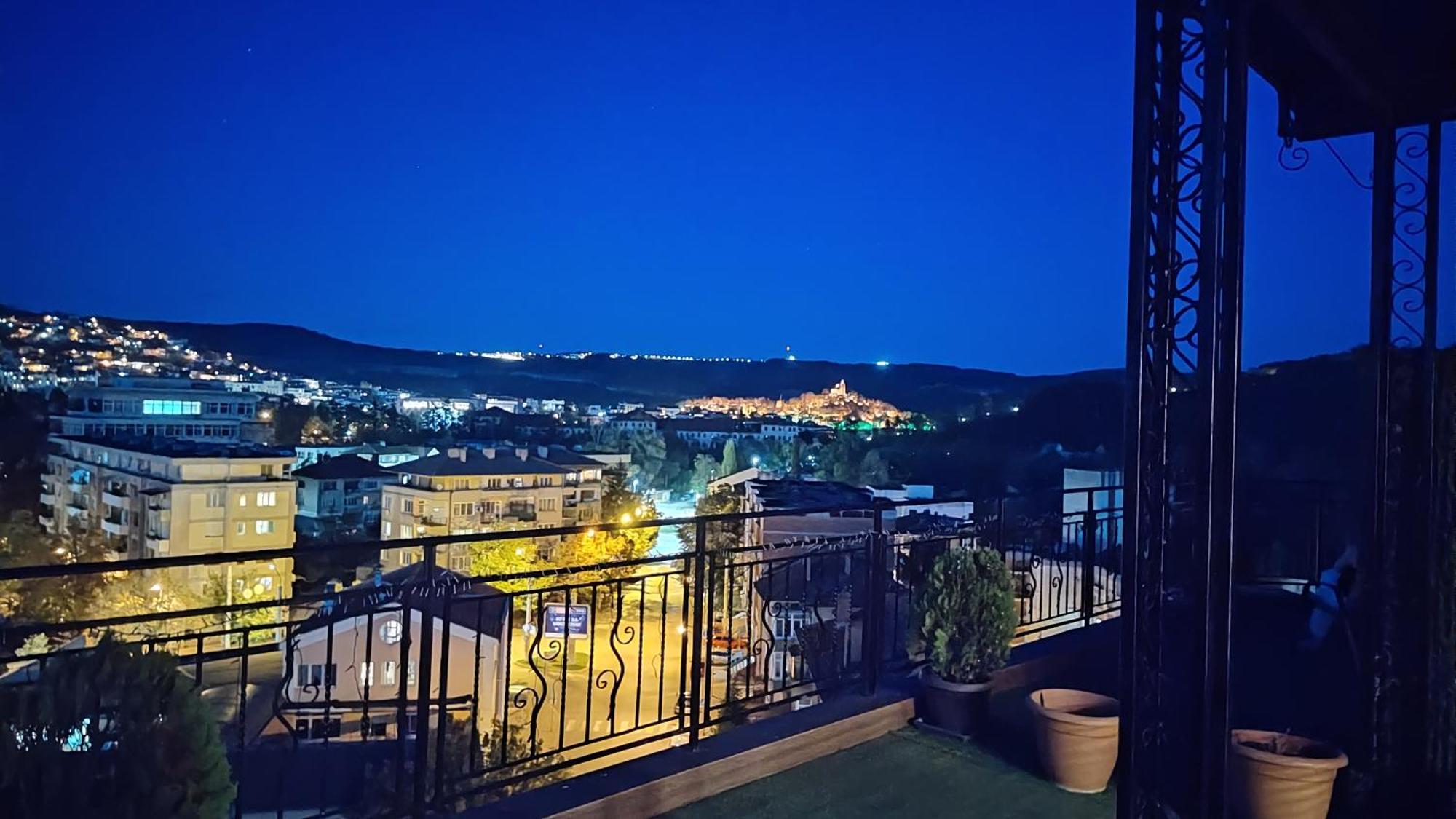 Unique Studio- Great Balcony And View! Parking Possibility! Veliko Tŭrnovo Exterior photo
